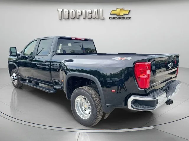 Used 2026 Black Chevrolet LT DRW image 4