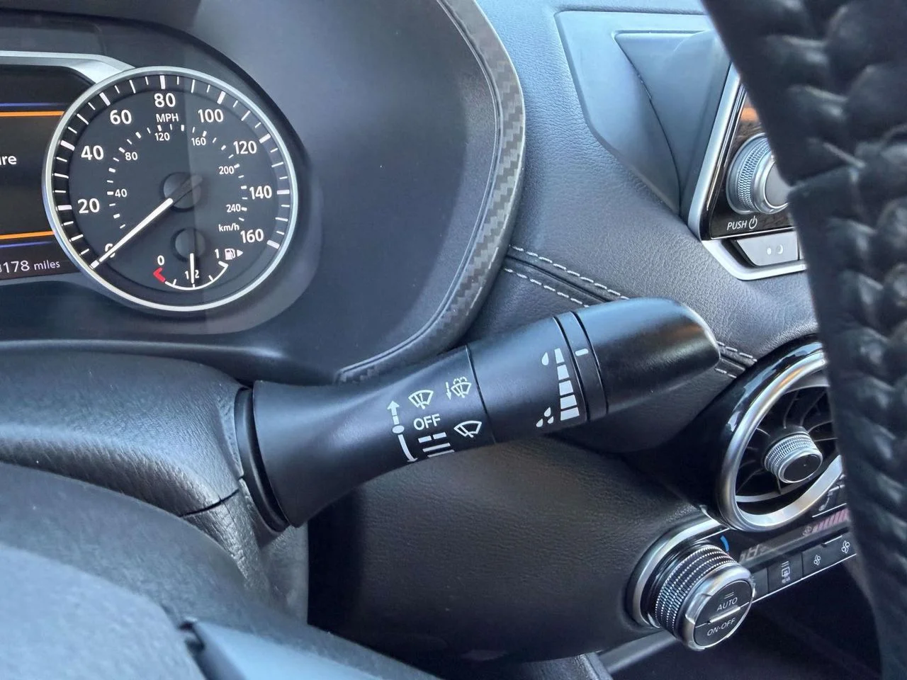 Used 2024 Super Black Nissan SV Xtronic CVT image 34