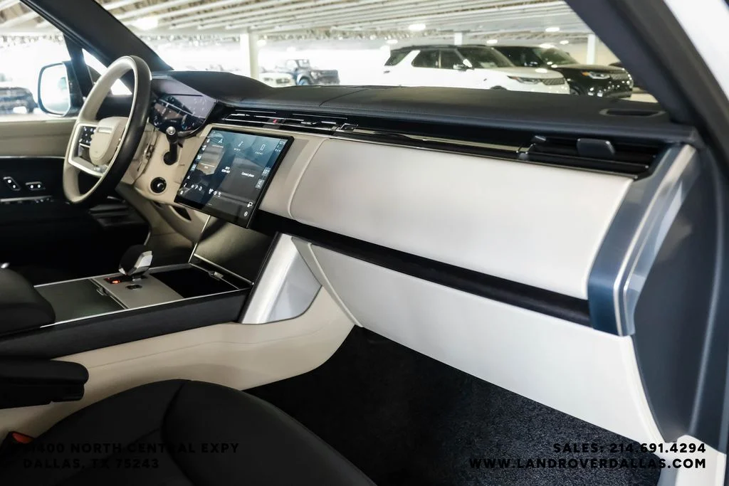 2024 Land Rover Range Rover SE - Photo 14