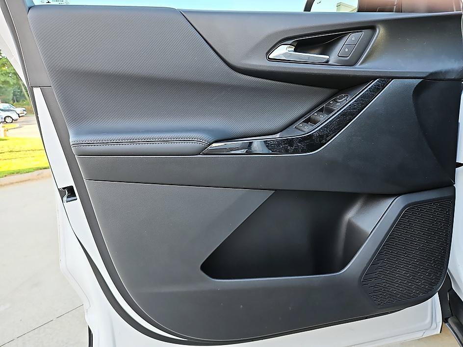 2026 Chevrolet Equinox LT - Photo 13