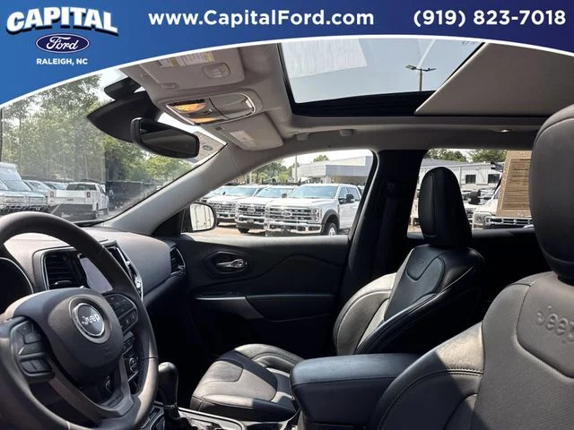 Used 2022 Black Jeep Limited image 22