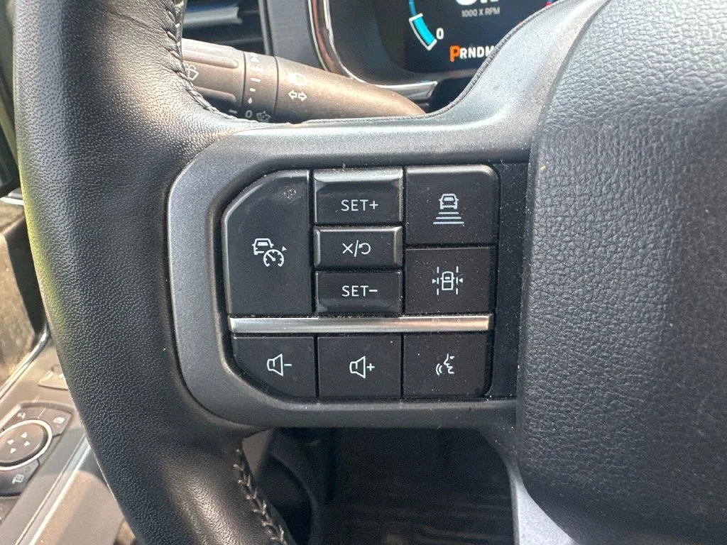 Used 2022 Black Ford Lariat image 18