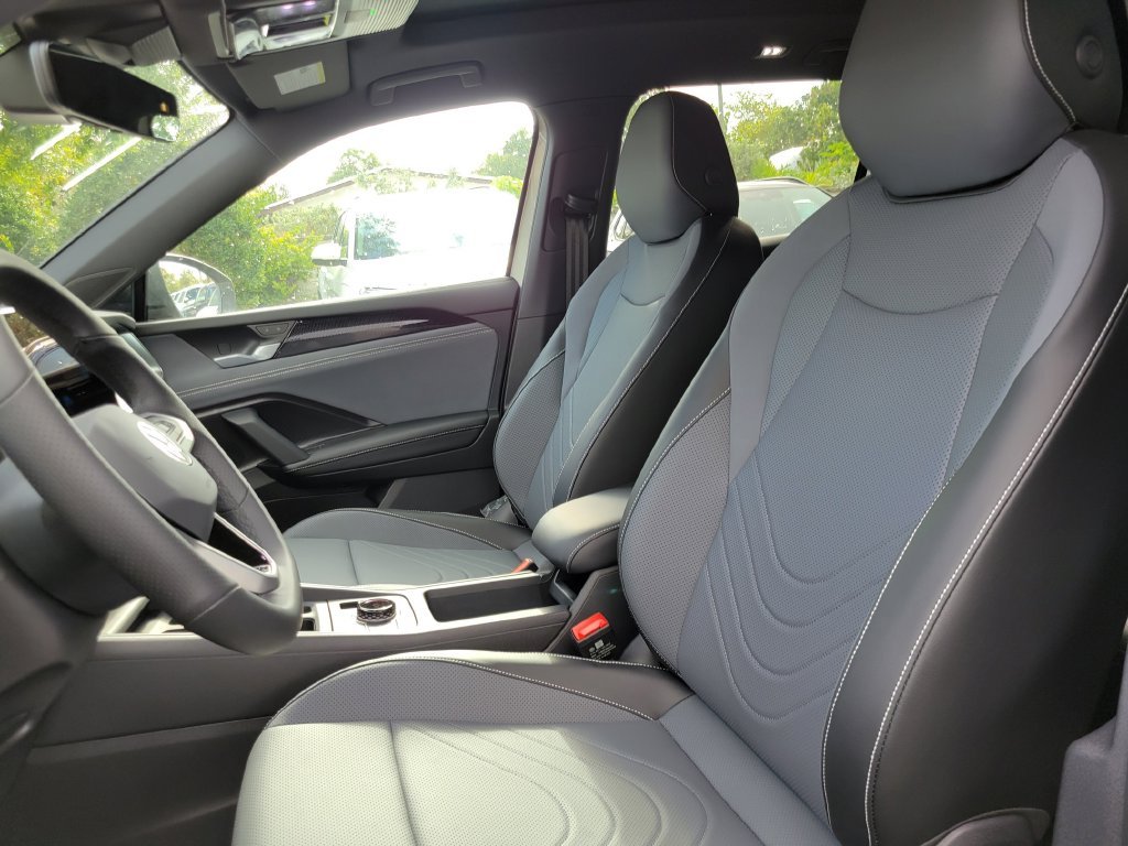 New 2026 Beige/tan Volkswagen SE R-Line Black image 12