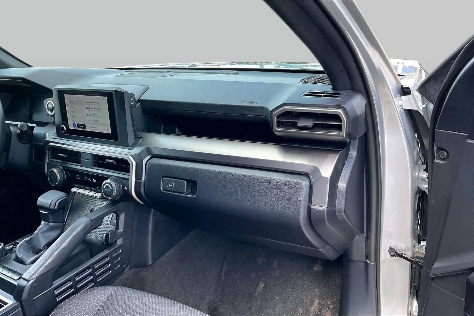 2025 Toyota 4Runner SR5 - Photo 18
