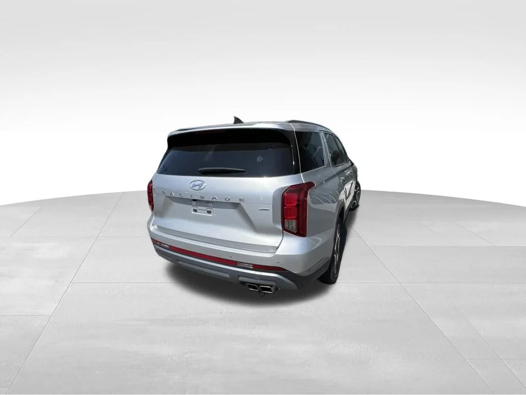 Used 2024 Silver Hyundai SEL image 20