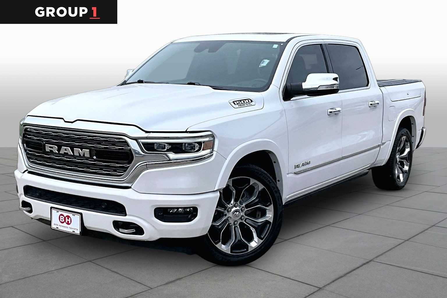 2022 RAM 1500 Limited 4x4 Crew Cab 5'7's photo