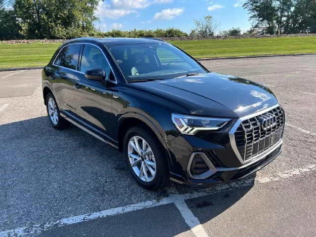 2025 Audi Q3 S Line Premium