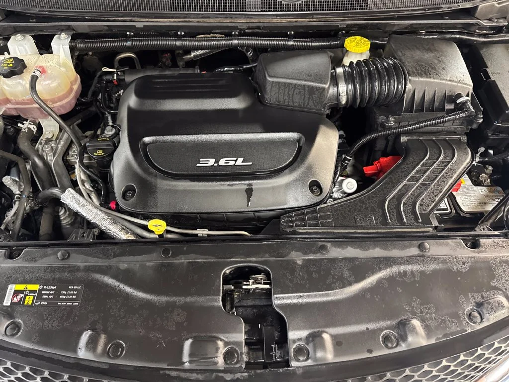 Used 2017 Black Chrysler Limited image 9