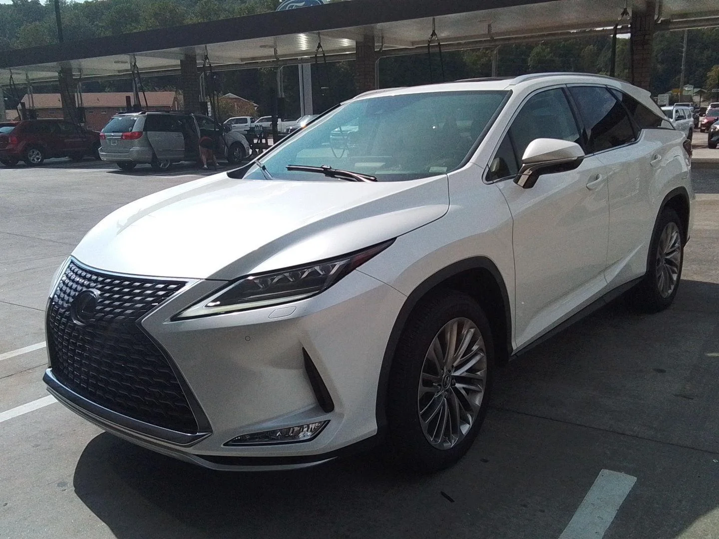 Used 2020 Eminent White Pearl Lexus RX 350L Luxury image 1