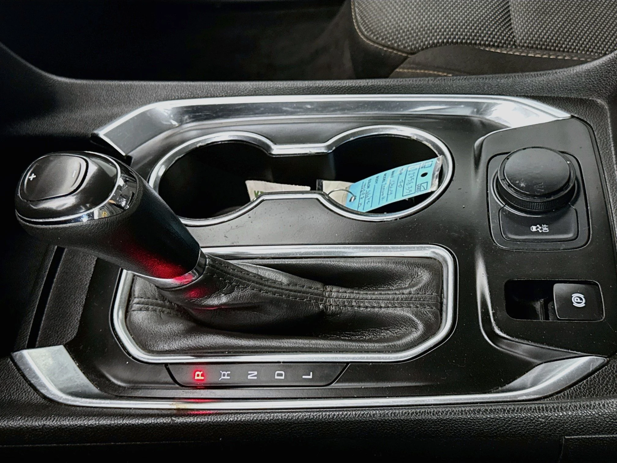 Used 2020 SUMMIT WHITE Chevrolet LS image 18