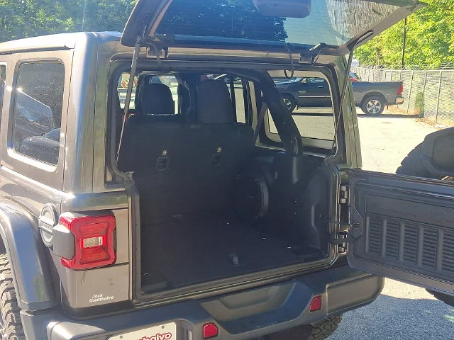 Used 2018 Gray Jeep Unlimited Rubicon image 27