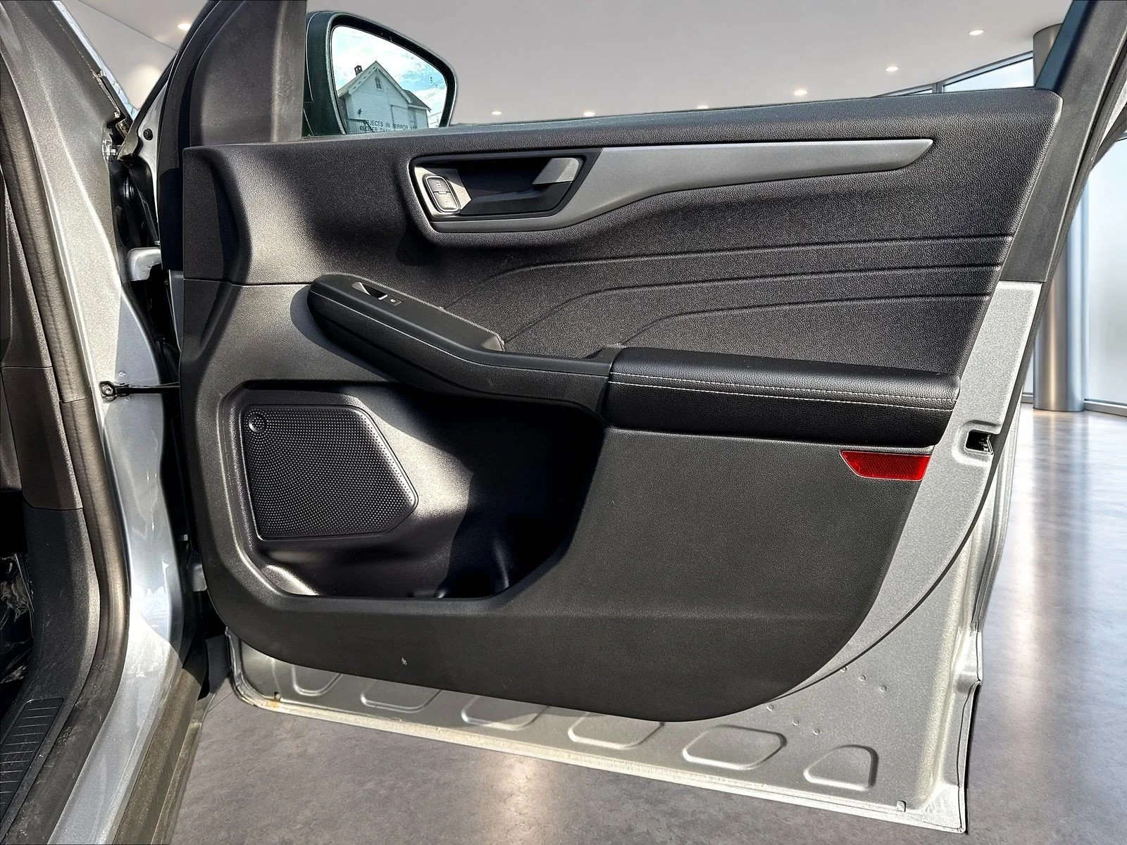 Used 2023 Silver Metallic Ford Active image 30