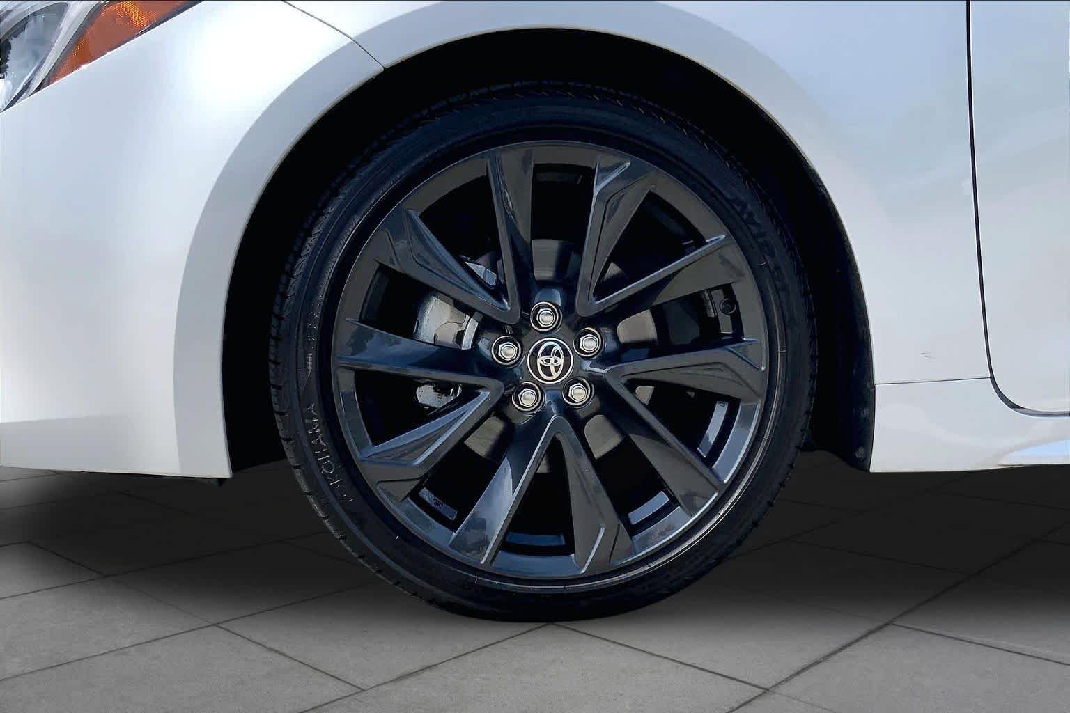 Used 2024 Wind Chill Pearl Toyota XSE image 11