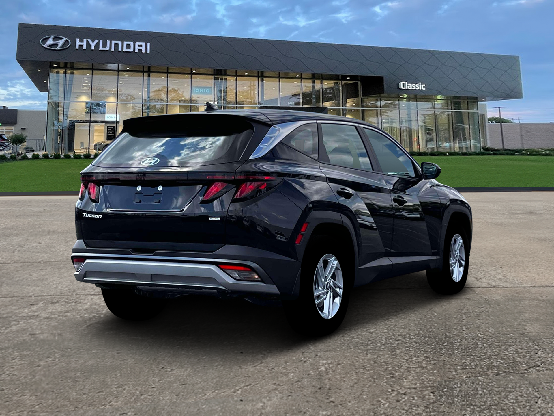 Used 2026 Phantom Black Pearl Hyundai SE image 7