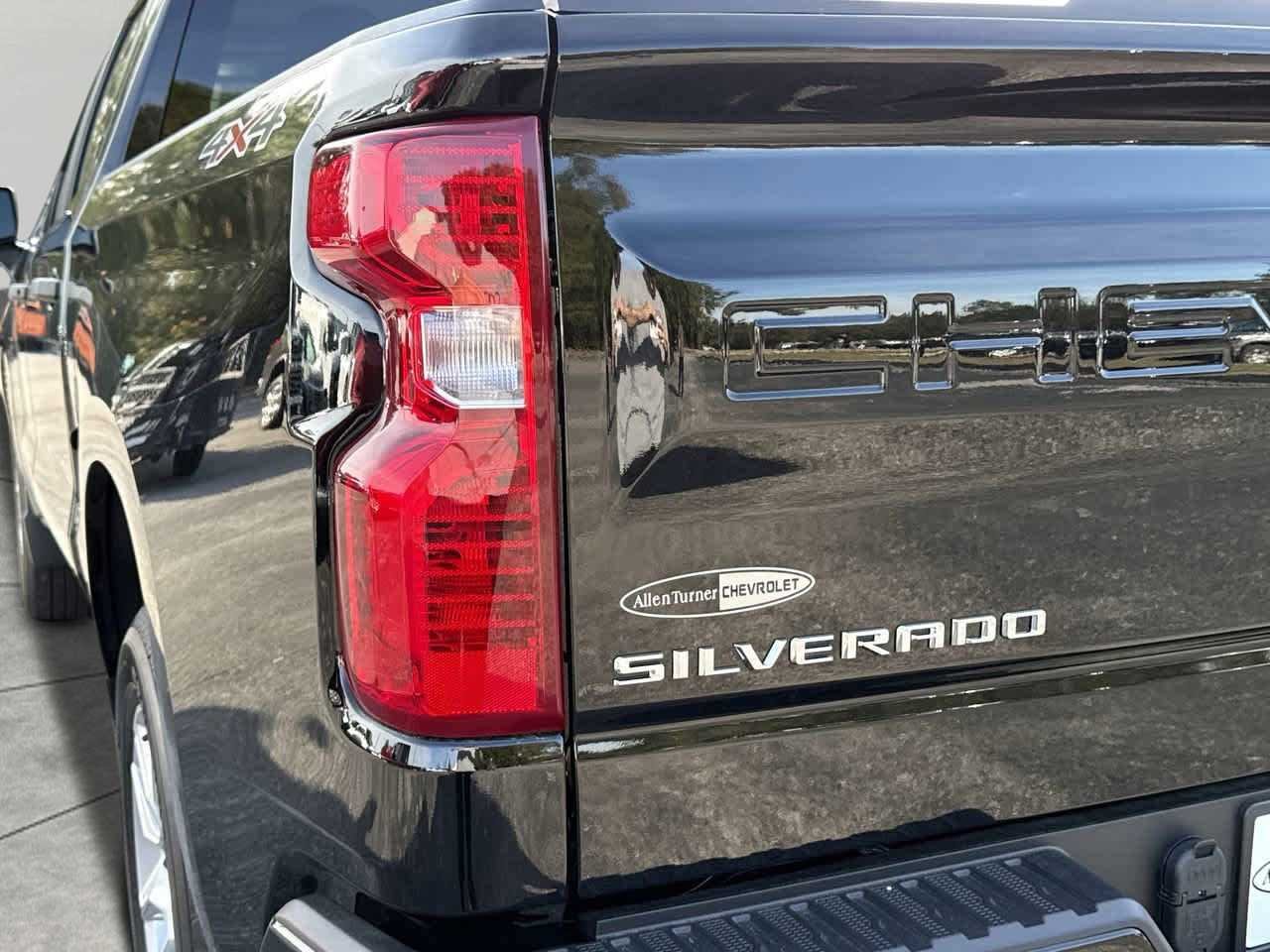 2026 Chevrolet Silverado 1500 Custom - Photo 8