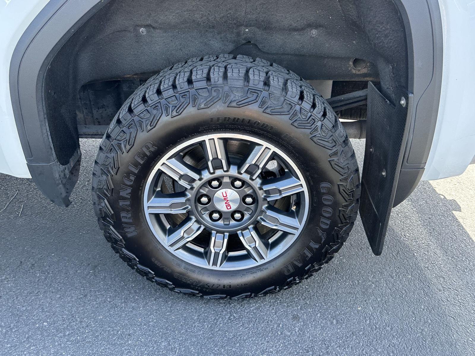 2024 GMC Sierra 1500 AT4 - Photo 14
