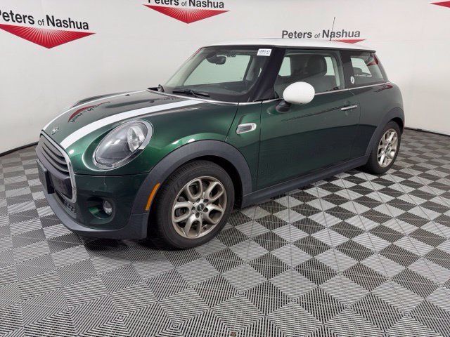 Used 2019 British Racing Green Metallic MINI Signature image 3