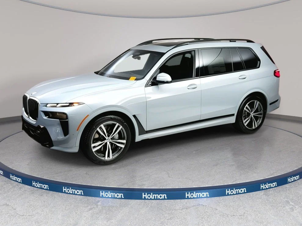 Used 2026 Brooklyn Grey Metallic BMW xDrive40i image 8