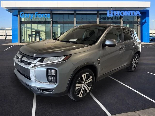 Used 2025 Mercury Gray Metallic Mitsubishi 2.0 ES image 4
