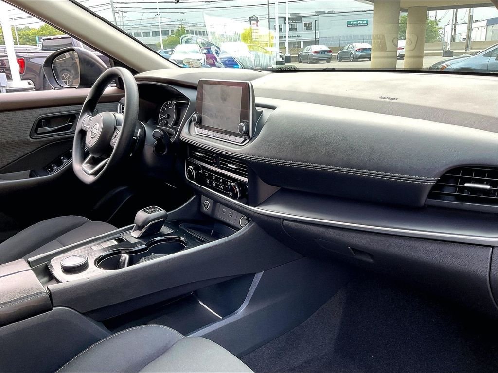 Used 2023 Gray Nissan S image 14