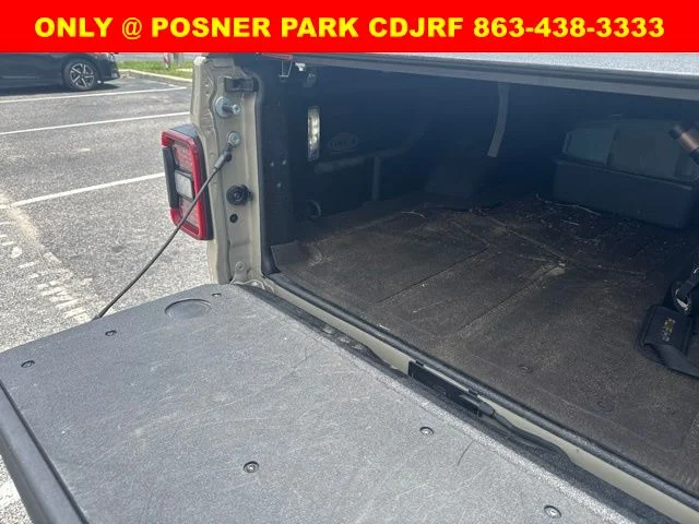Used 2022  Jeep Mojave image 5
