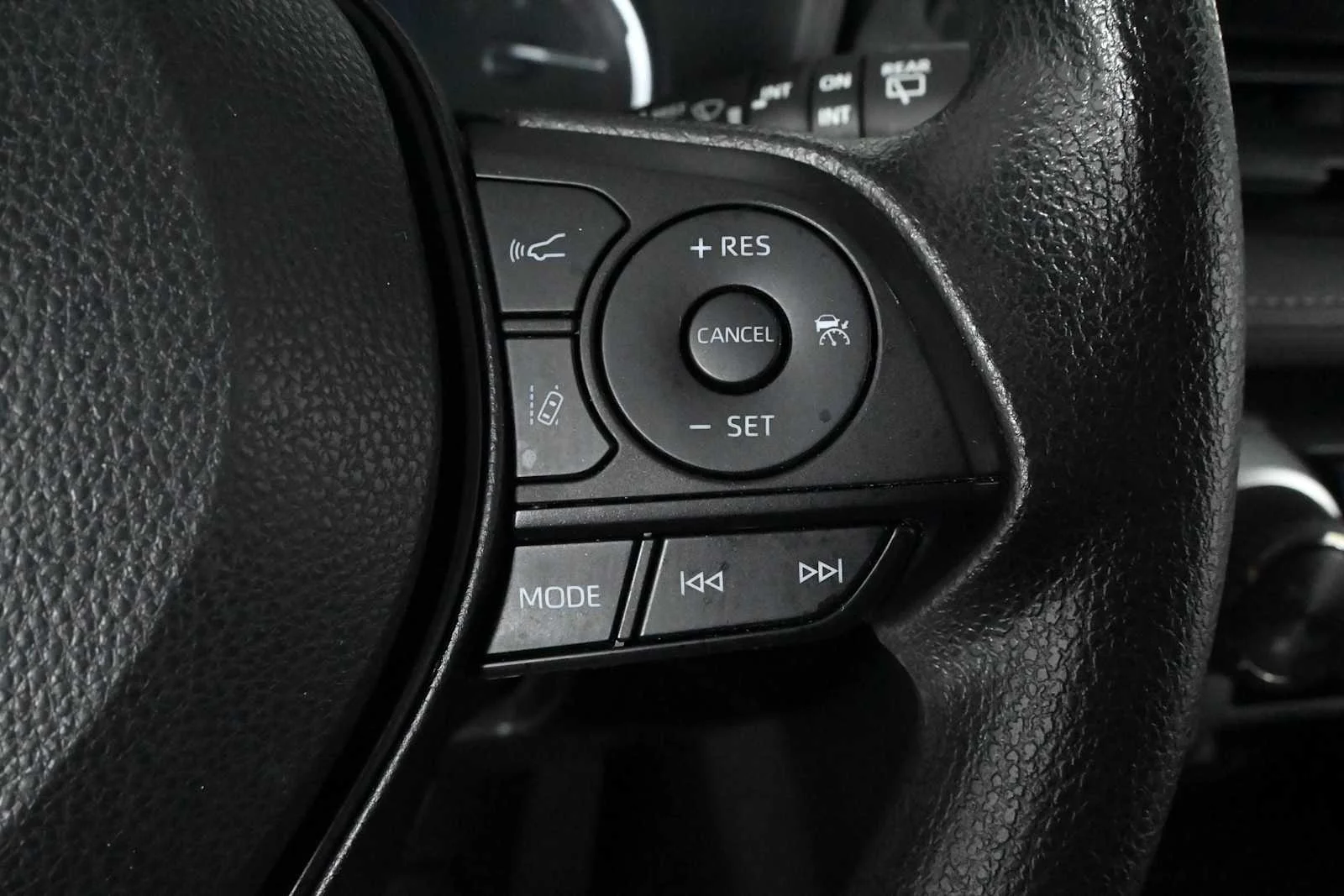 Used 2024 Ice Cap Toyota XLE image 19