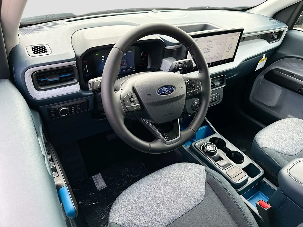 2025 Ford Maverick XLT - Photo 6