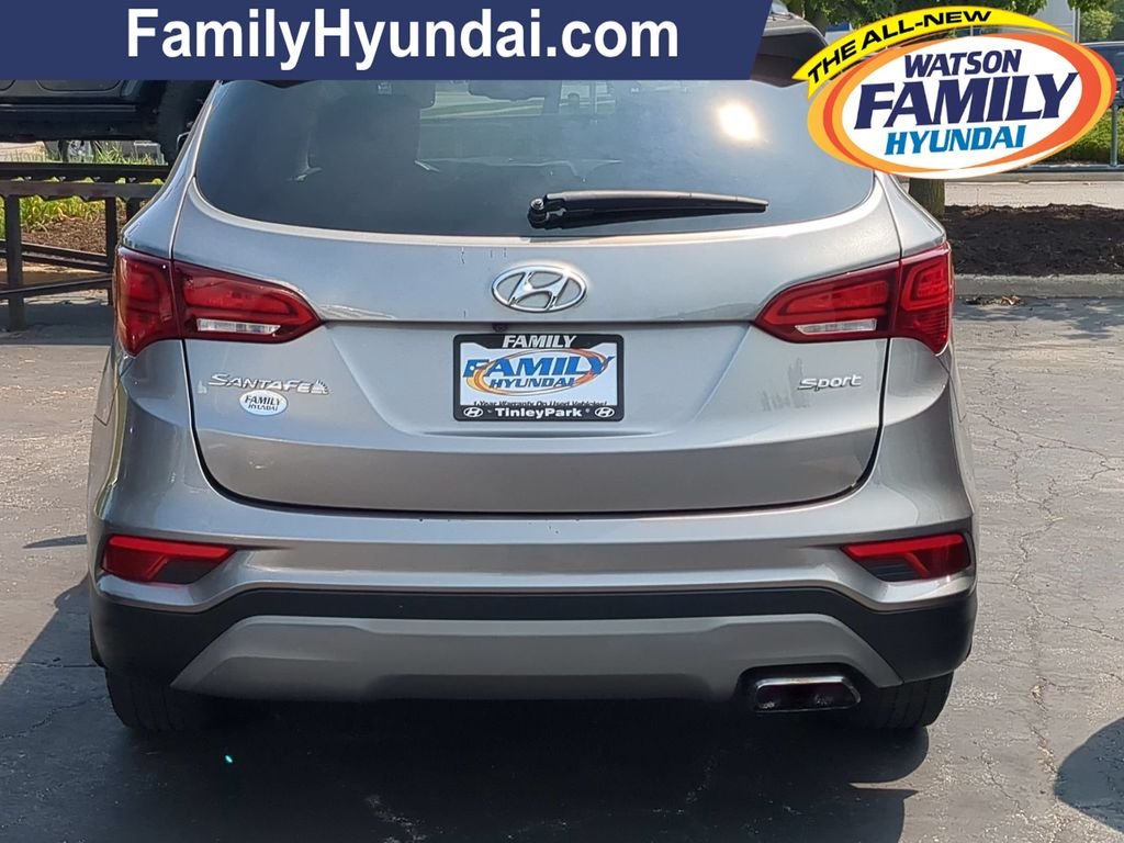 Used 2018 Gray Hyundai 2.4 Base image 4