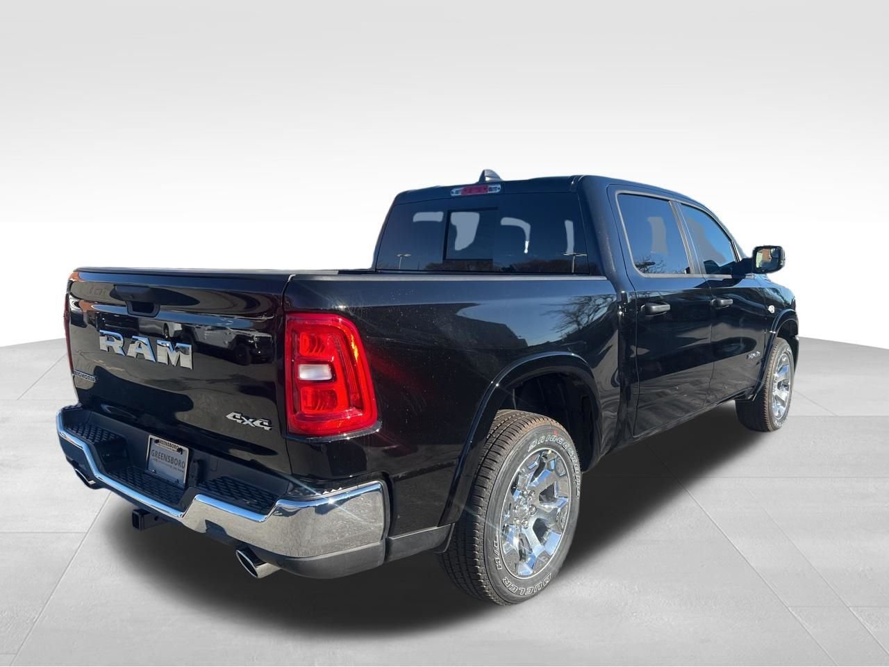 New 2026 Diamond Black Crystal Pearl-Coat Exterior Paint RAM Big Horn/Lone Star image 6