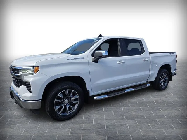 Used 2022 White Chevrolet LT image 3