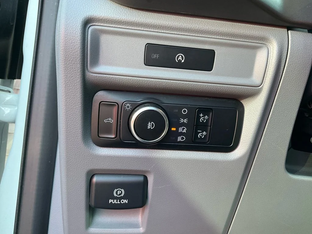 Used 2025 White Ford XLT image 32