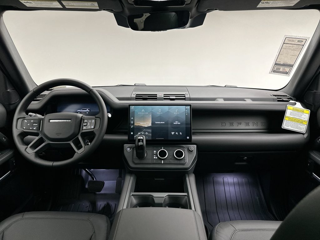 New 2026 Santorini Black Metallic Land Rover X-Dynamic SE image 8