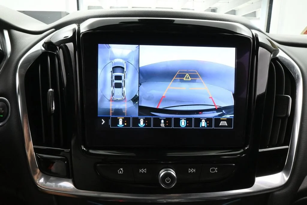 Used 2021 Mosaic Black Metallic Chevrolet RS image 22