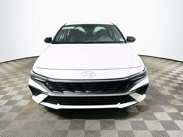 New 2026 White Hyundai SEL Sport image 8
