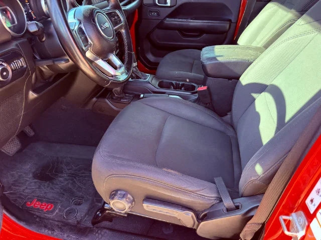 Used 2018 Red Jeep Unlimited Sahara image 29