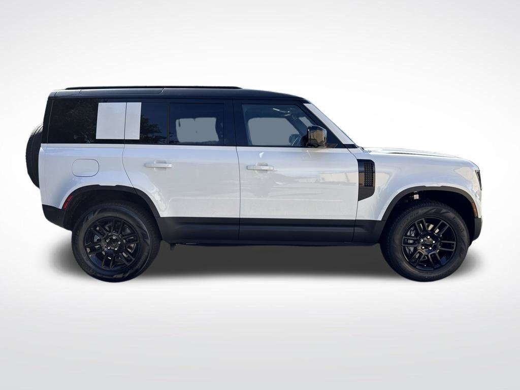New 2026 White Land Rover S image 4