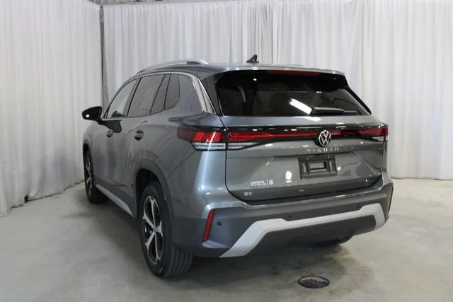 New 2026 Silver Volkswagen 2.0T SE image 23