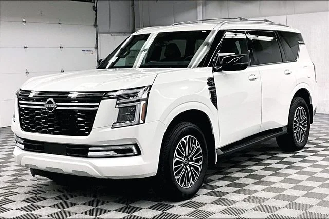 New 2026 Aspen White Tricoat Nissan SL image 2