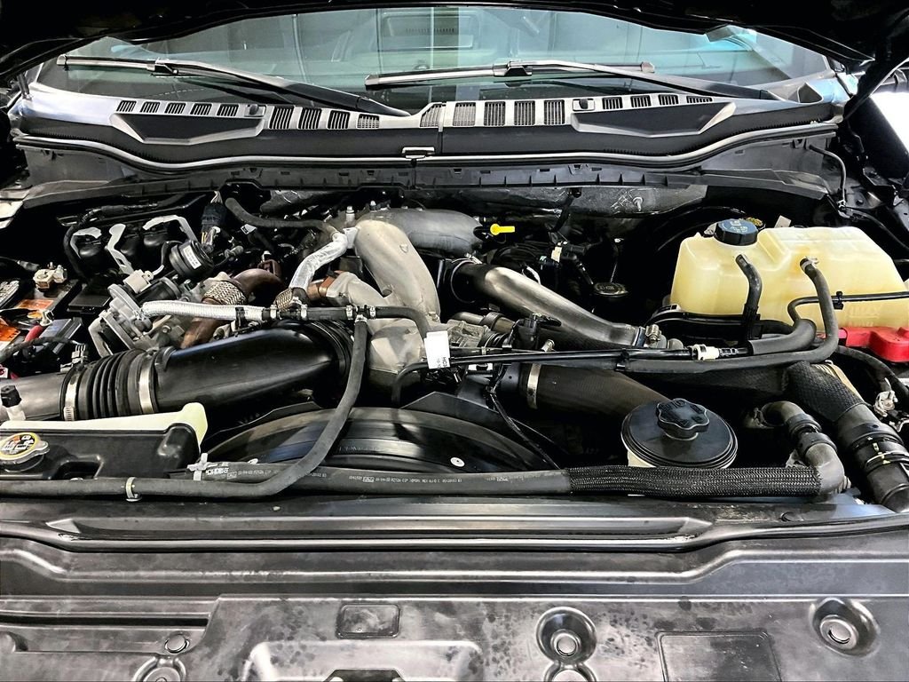 Used 2022 Black Ford Lariat image 30