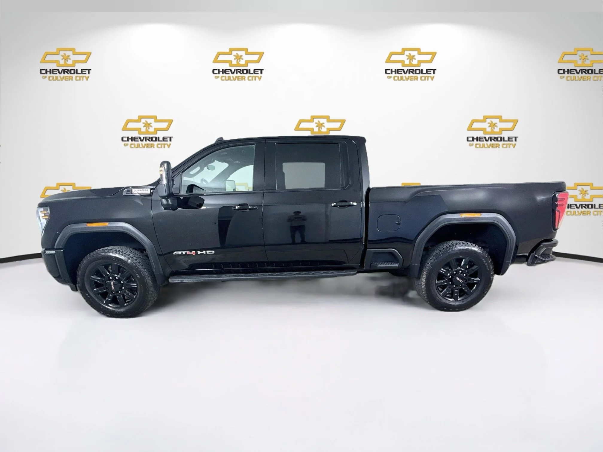 Used 2024 Onyx Black GMC AT4 image 5