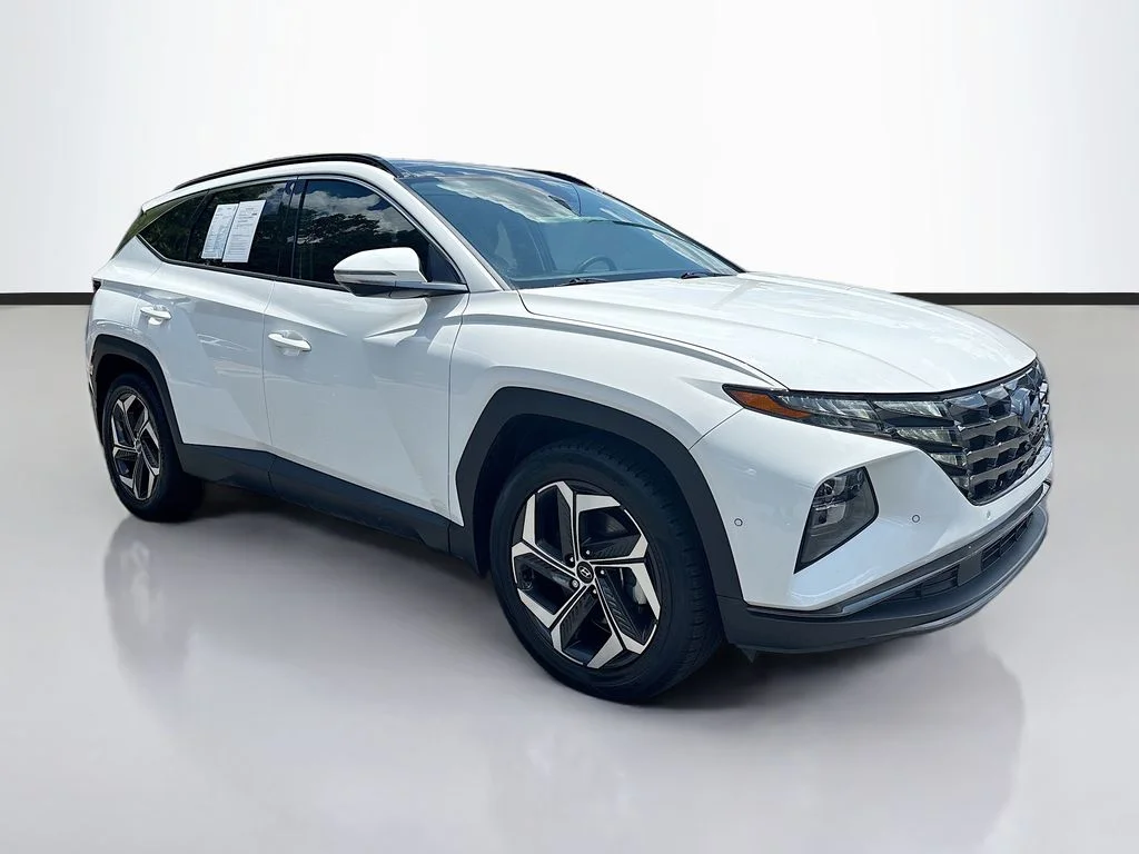 Used 2023 White Pearl Hyundai Limited image 1
