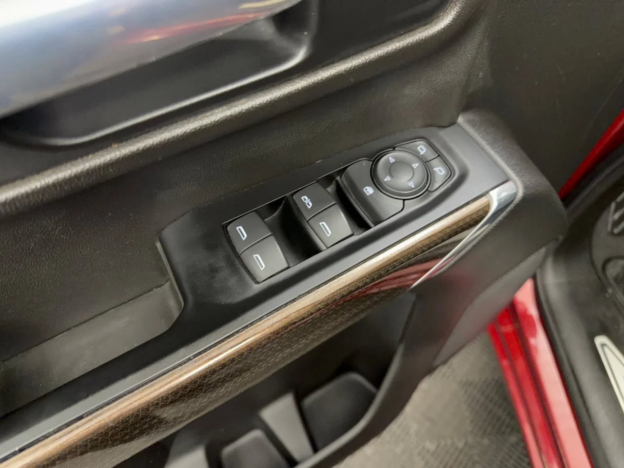 Used 2019 Cajun Red Tintcoat Chevrolet LT image 15