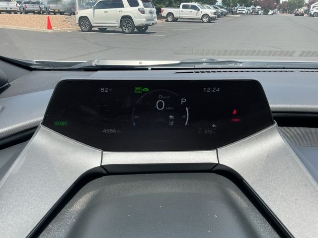 Used 2024  Toyota XSE Premium image 17