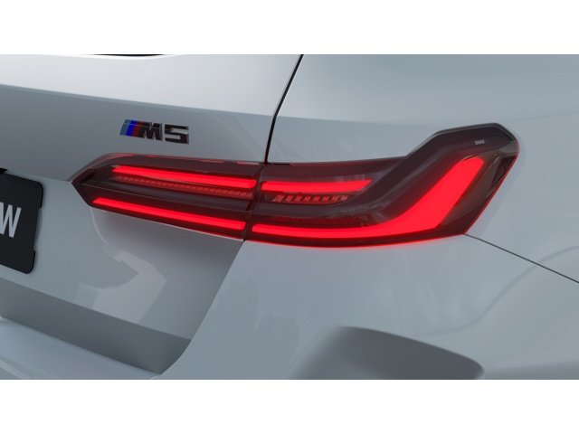 New 2027 Alpine White BMW  image 8