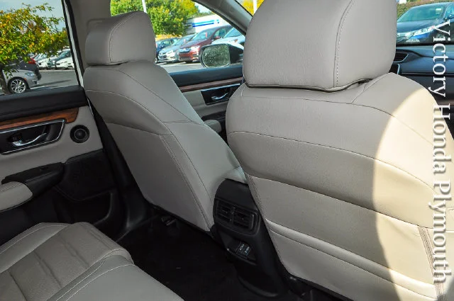 Used 2022 Platinum White Pearl Honda EX-L image 26