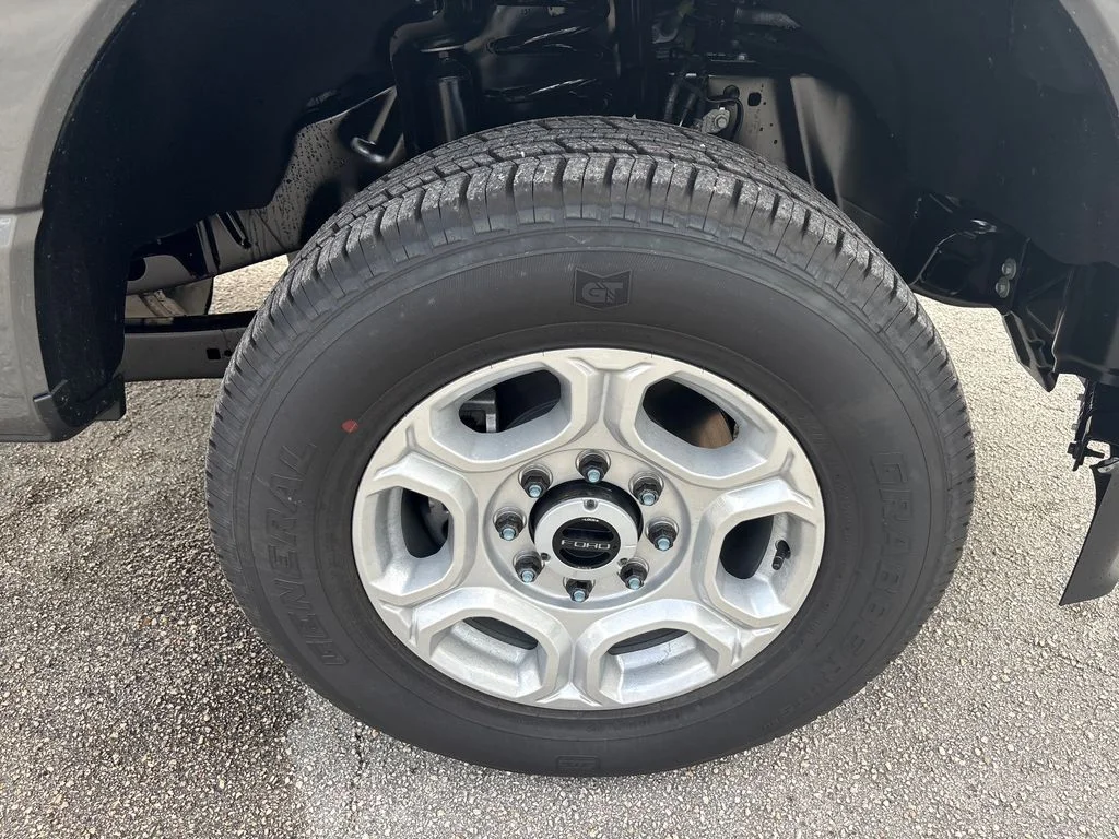 New 2026 Gray Ford XLT image 10