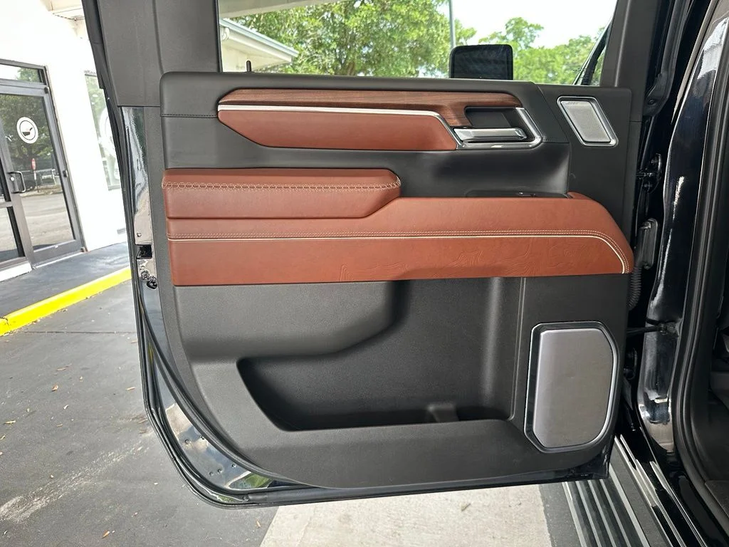 Used 2024 Black GMC Denali Ultimate image 29