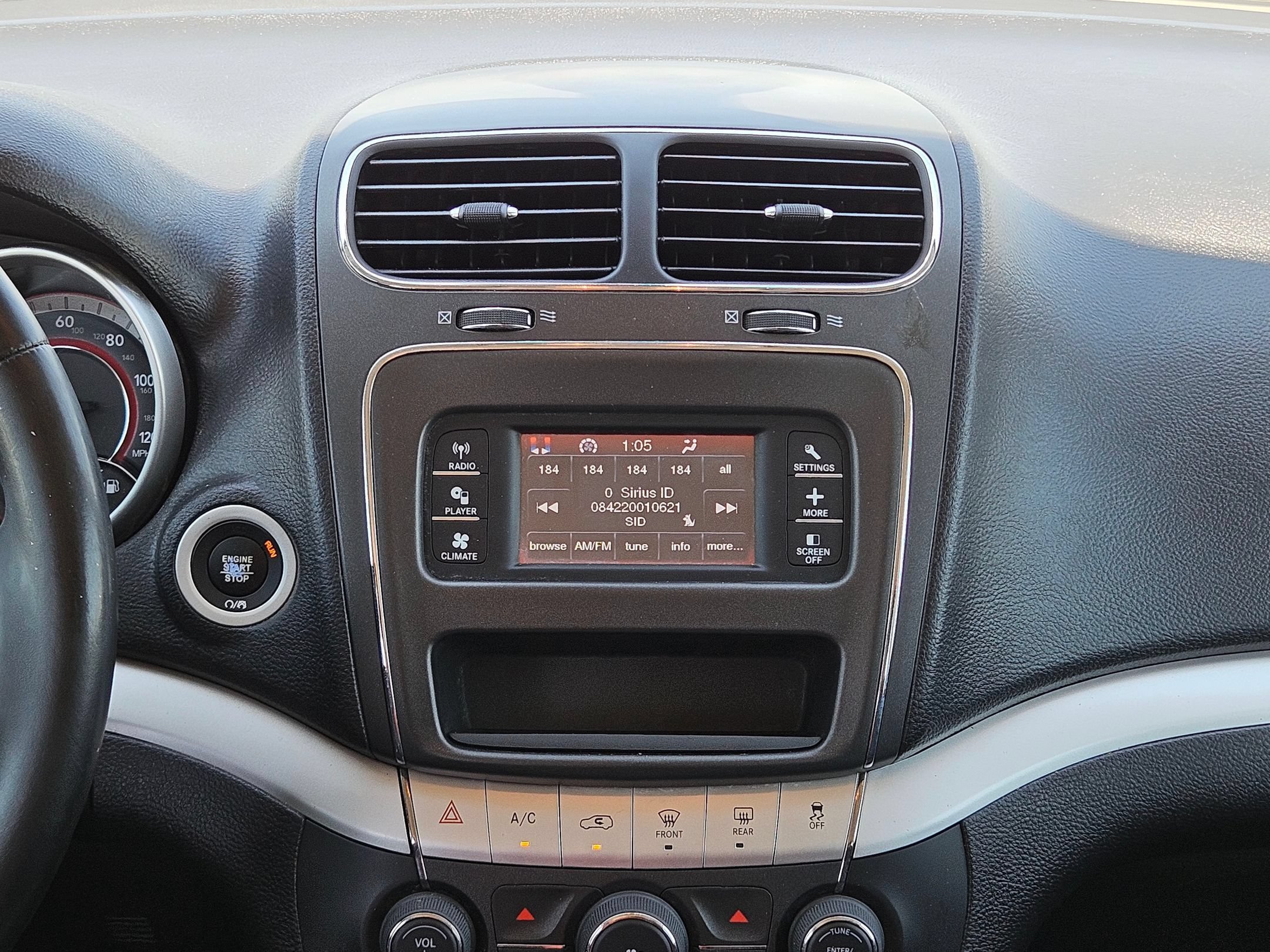 Used 2020 Granite Pearlcoat Dodge SE Value image 17
