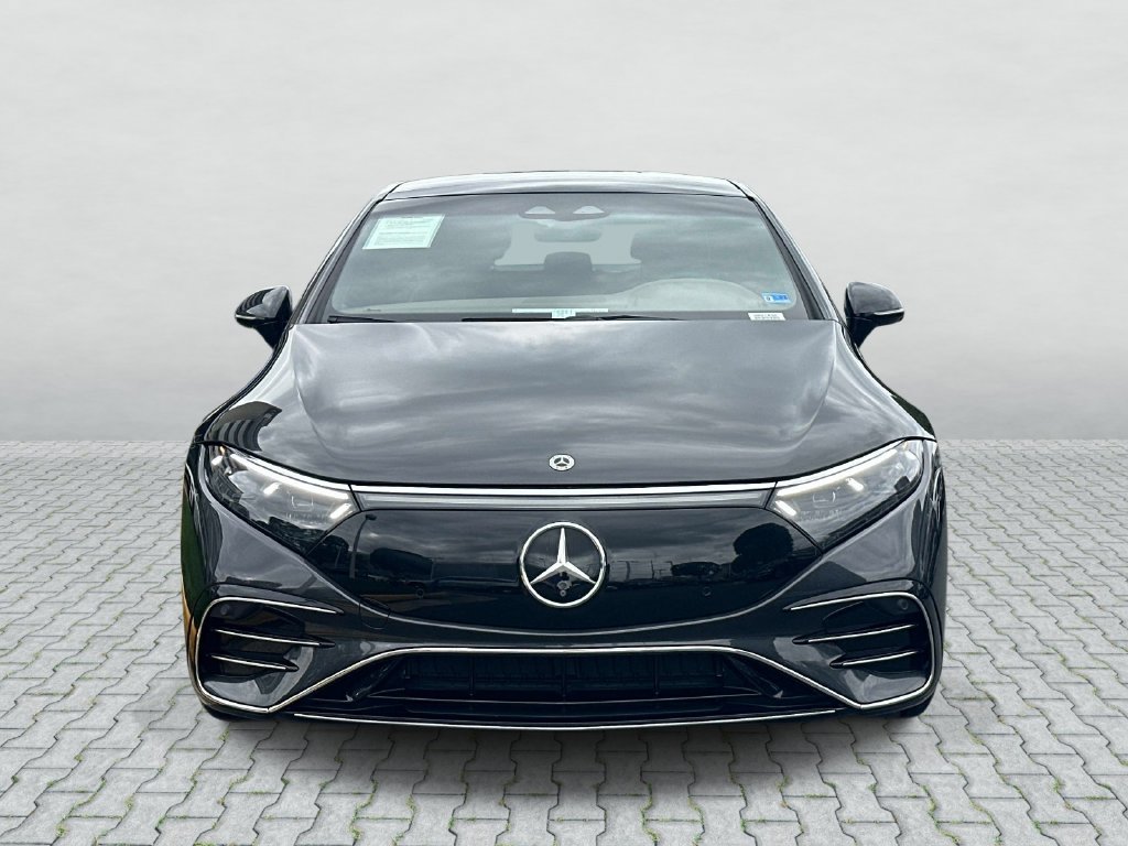Certified Used 2023 Graphite Gray Metallic Mercedes-Benz 580 image 2