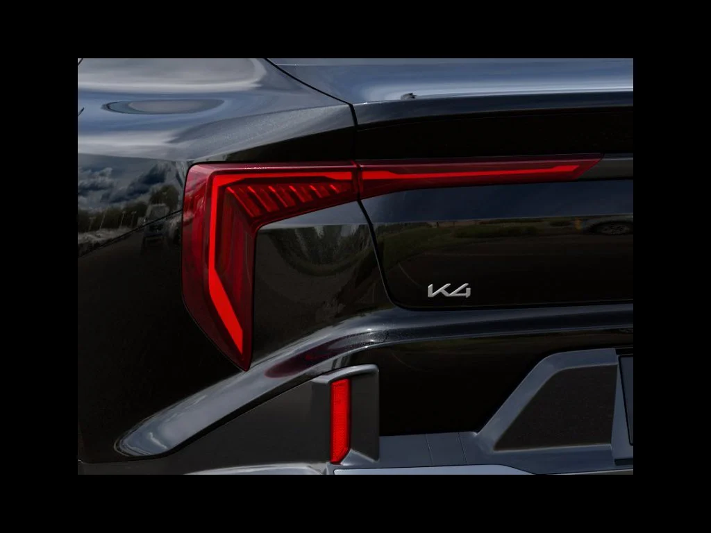 New 2026 Aurora Black Pearl Kia GT-Line Turbo image 38